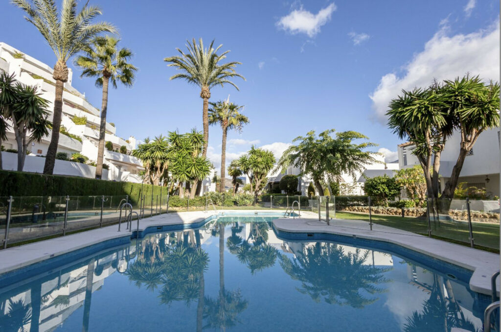 Penthouse Nueva Andalucía Málaga