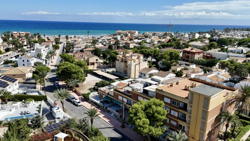 Middle Floor Apartment La Zenia Alicante