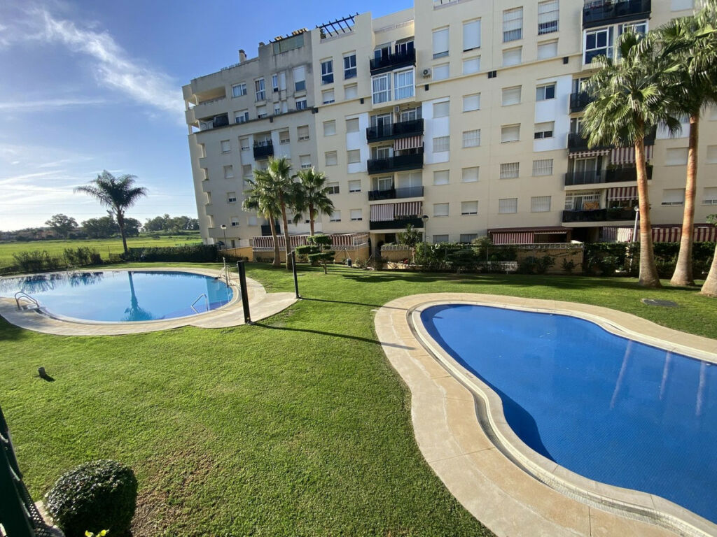 Middle Floor Apartment Nueva Andalucía Málaga