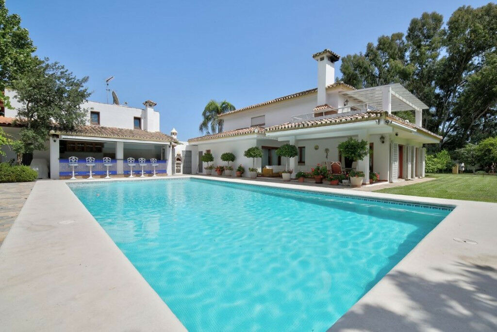 Detached Villa Costalita Málaga
