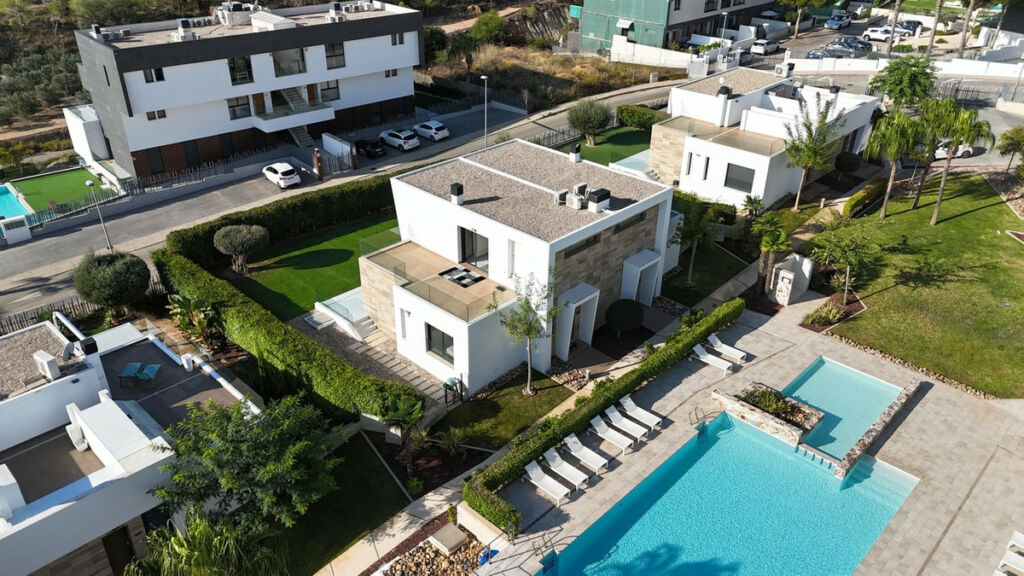 Detached Villa Villamartin Alicante