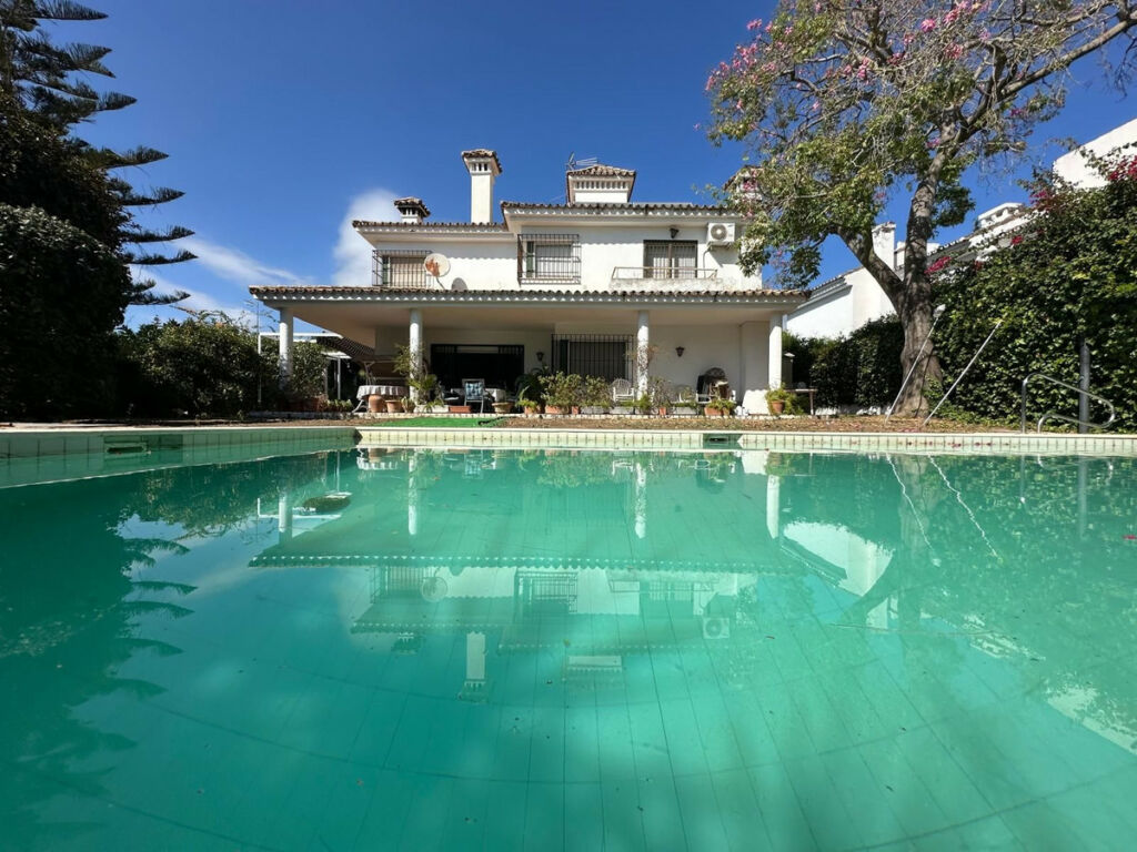Detached Villa Marbella Málaga