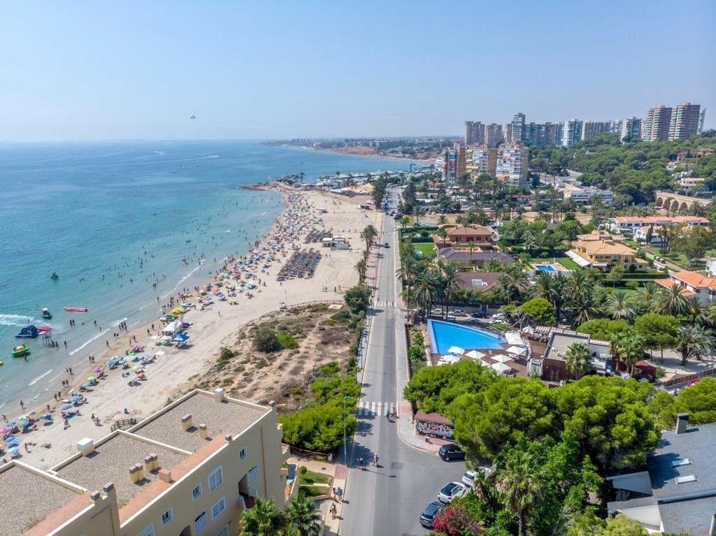 Middle Floor Apartment Campoamor Alicante
