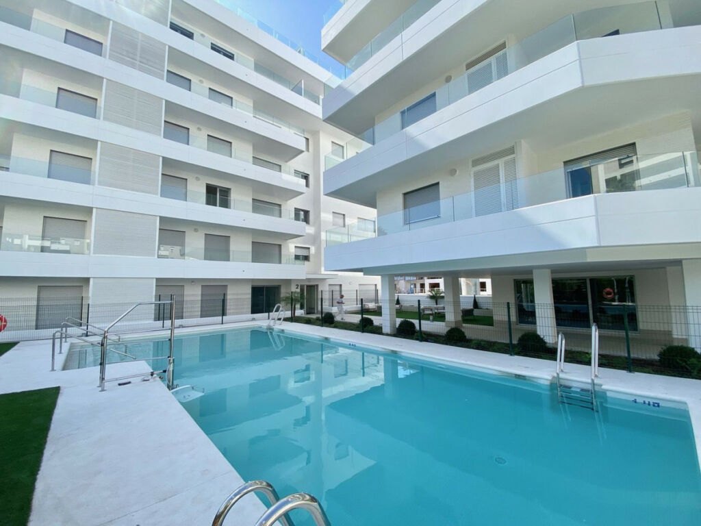 Middle Floor Apartment Nueva Andalucía Málaga