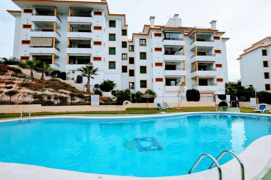Middle Floor Apartment Villamartin Alicante