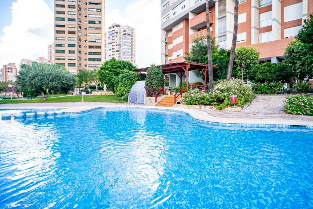 Middle Floor Apartment Benidorm Alicante