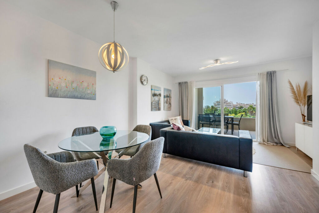 Middle Floor Apartment Nueva Andalucía Málaga
