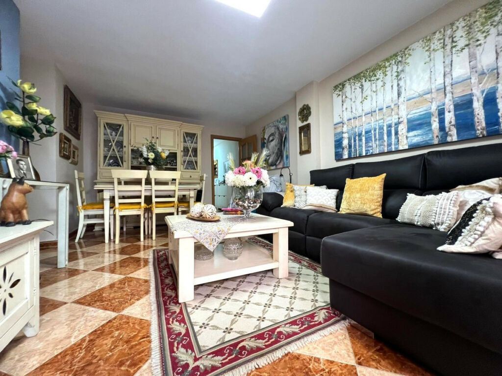 Middle Floor Apartment Torrevieja Alicante