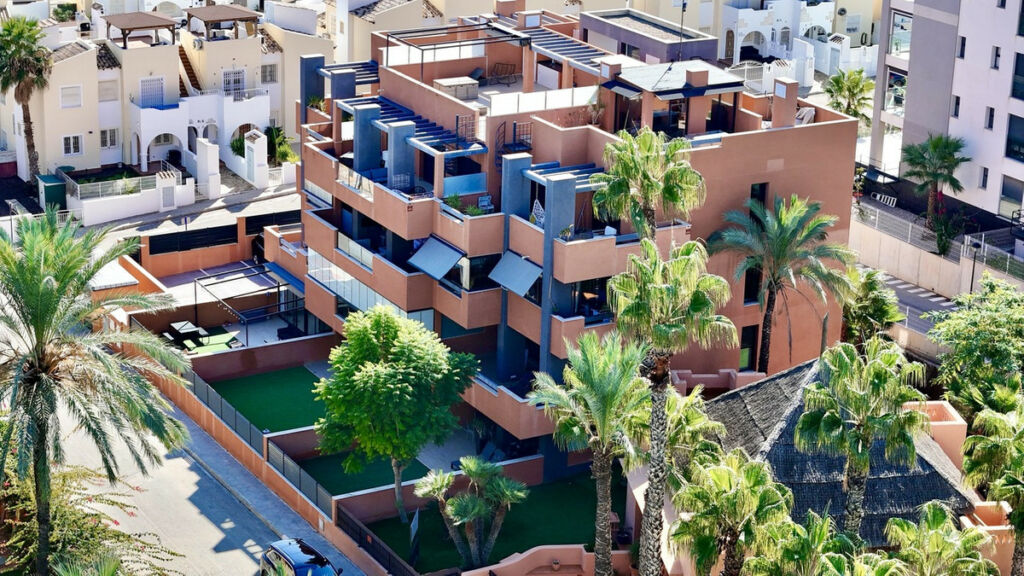 Middle Floor Apartment Villamartin Alicante