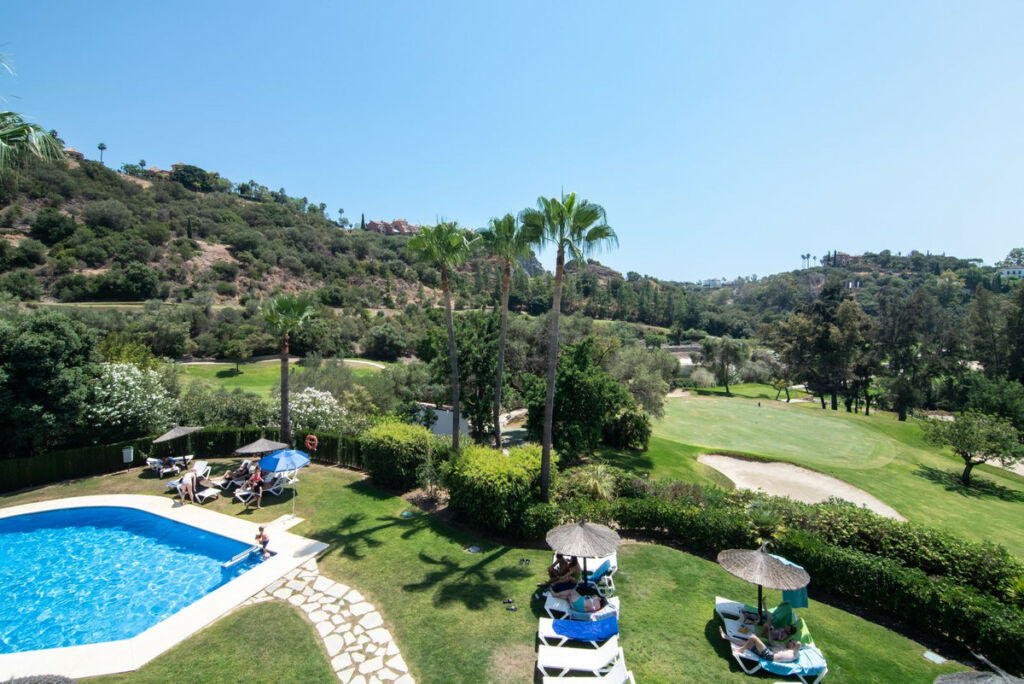 Penthouse Los Arqueros Málaga - image 3