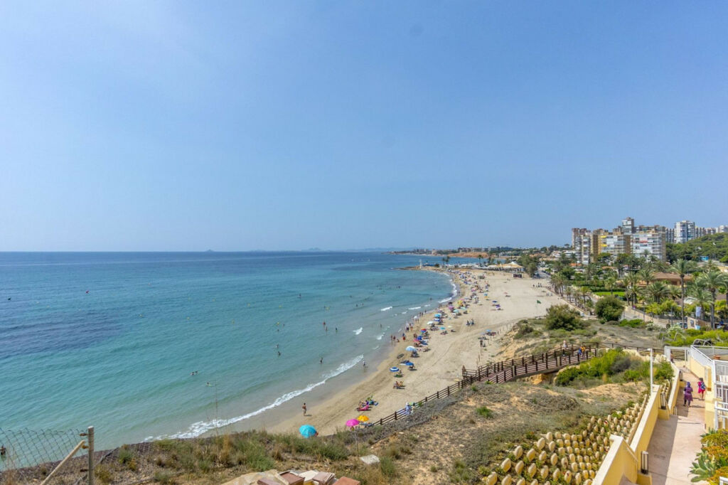 Middle Floor Apartment Campoamor Alicante