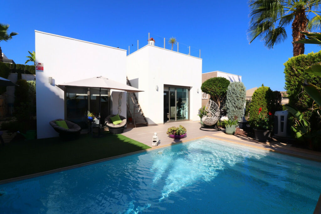 Detached Villa Benijofar Alicante
