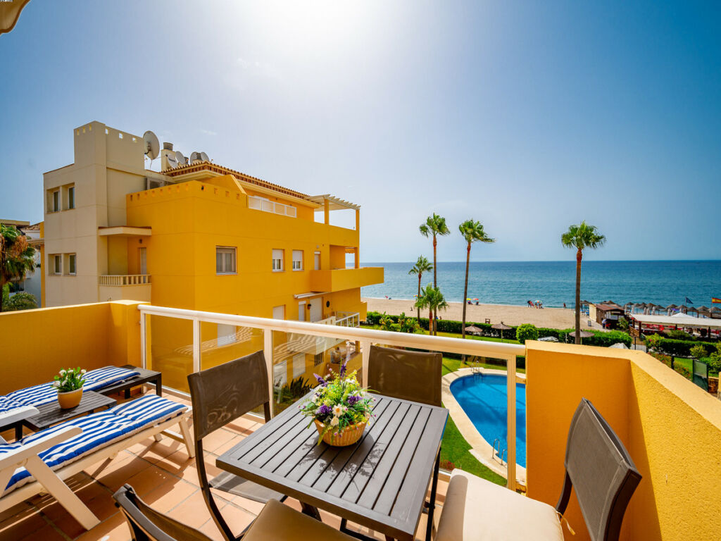 Middle Floor Apartment La Cala Málaga