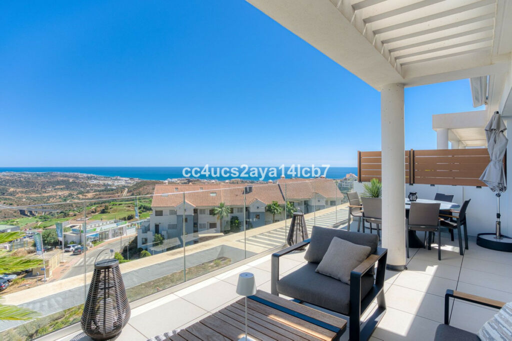Middle Floor Apartment Calanova Golf Málaga