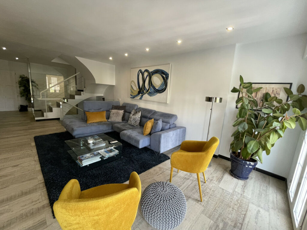 Townhouse Nueva Andalucía Málaga