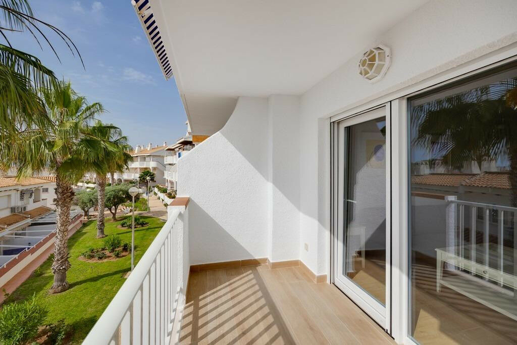 Middle Floor Apartment Campoamor Alicante