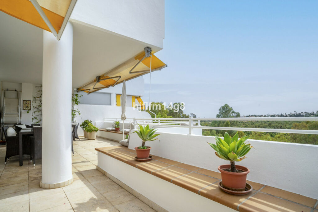 Middle Floor Apartment Guadalmina Alta Málaga