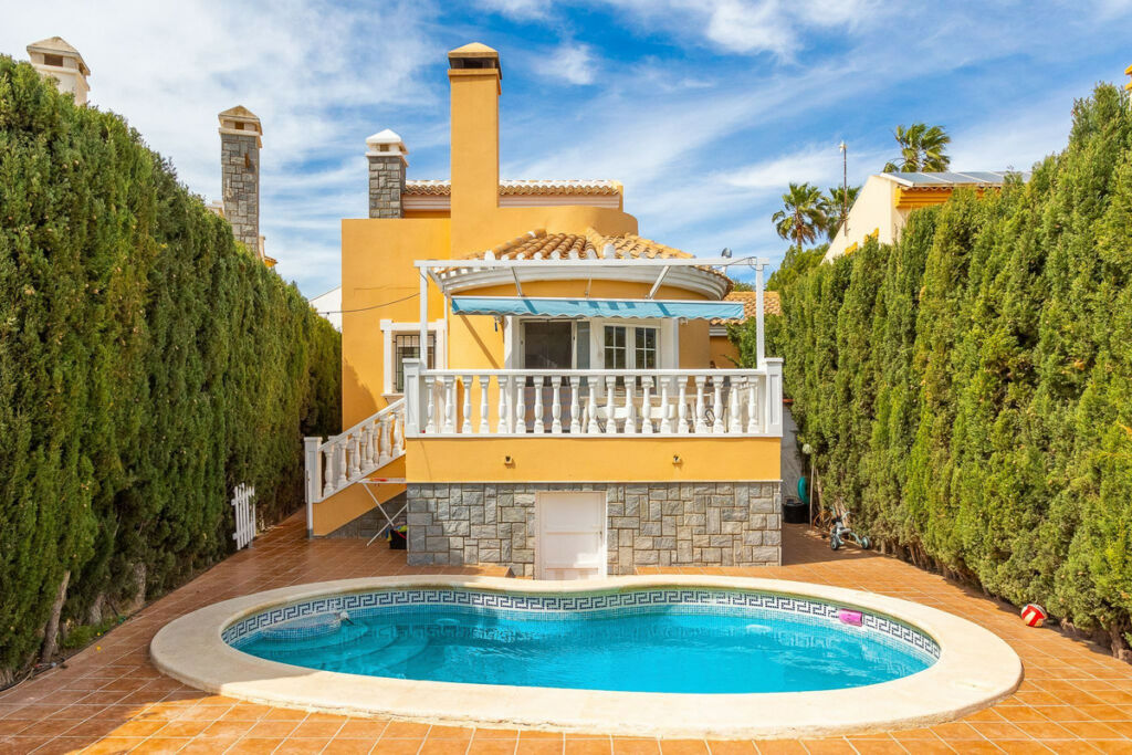 Detached Villa Cabo Roig Alicante