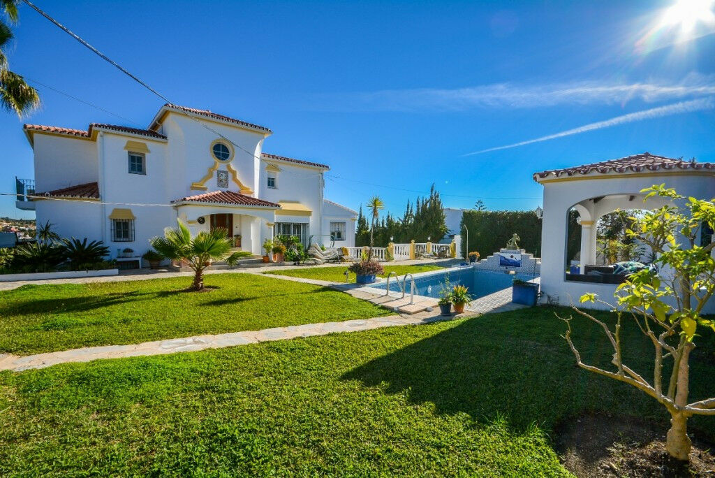 Detached Villa Estepona Málaga