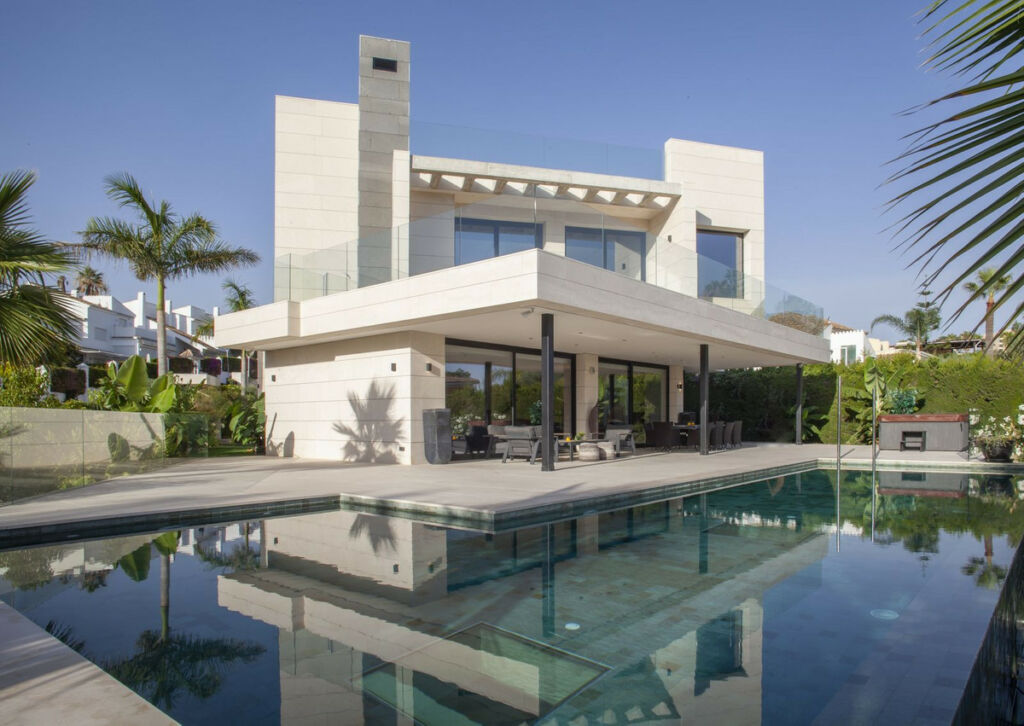 Detached Villa Nueva Andalucía Málaga