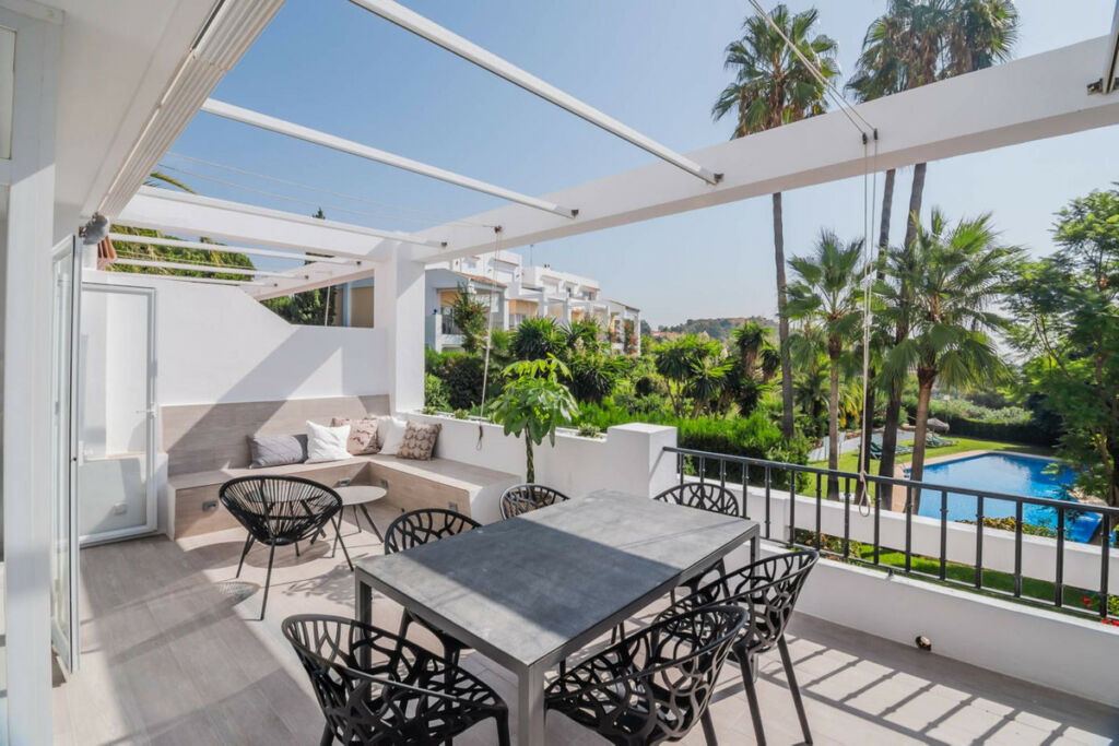 Middle Floor Apartment Benahavís Málaga