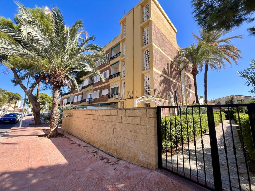 Middle Floor Apartment Cabo Roig Alicante