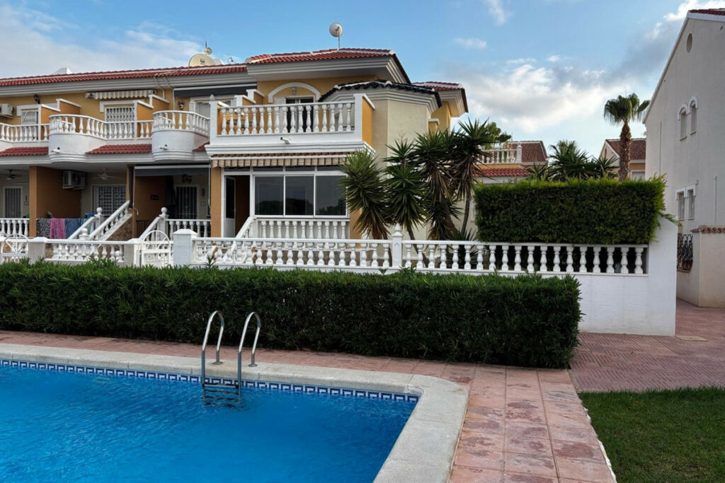 Semi-Detached House Dona Pepa Alicante
