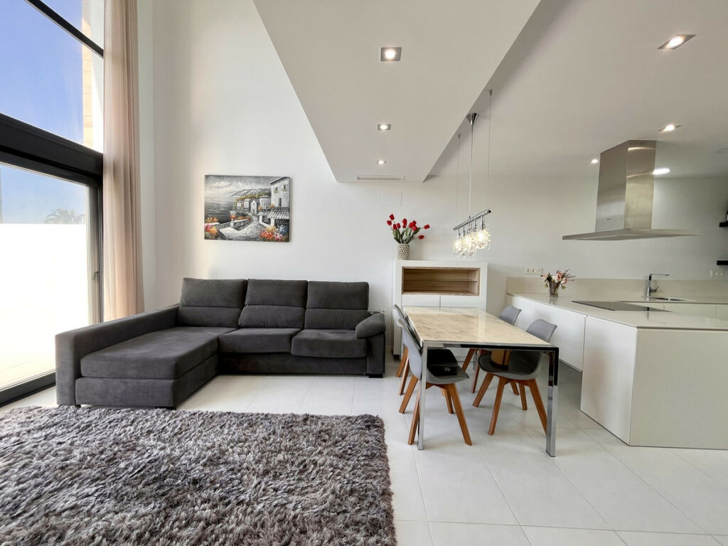 Detached Villa Villamartin Alicante - image 10
