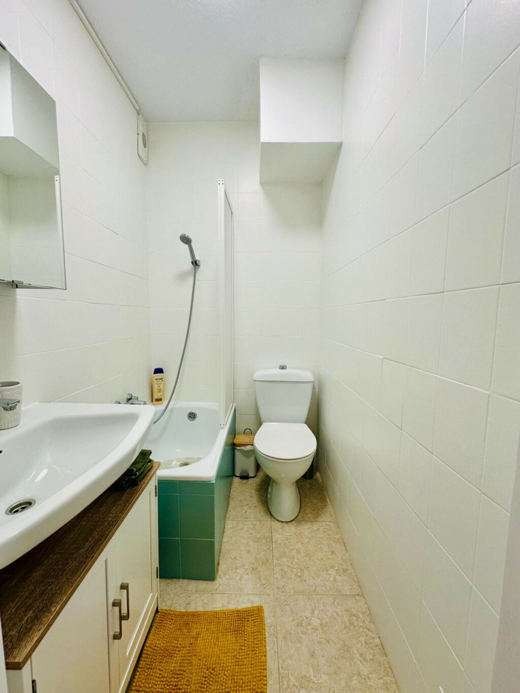 Middle Floor Apartment Torrevieja Alicante - image 10