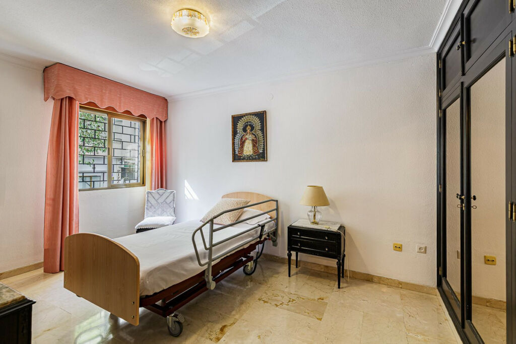 Middle Floor Apartment Marbella Málaga - image 10