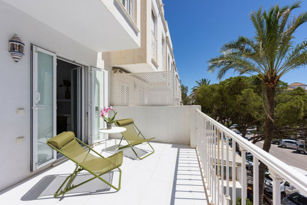 Townhouse Nueva Andalucía Málaga - image 10