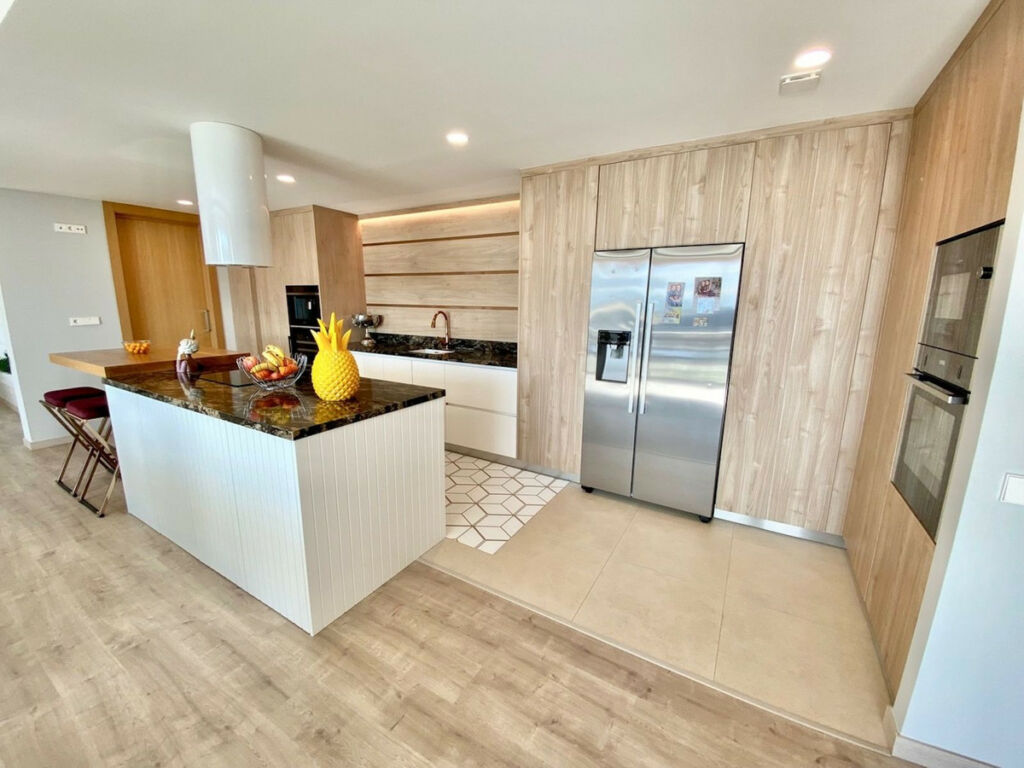 Middle Floor Apartment Benahavís Málaga - image 10