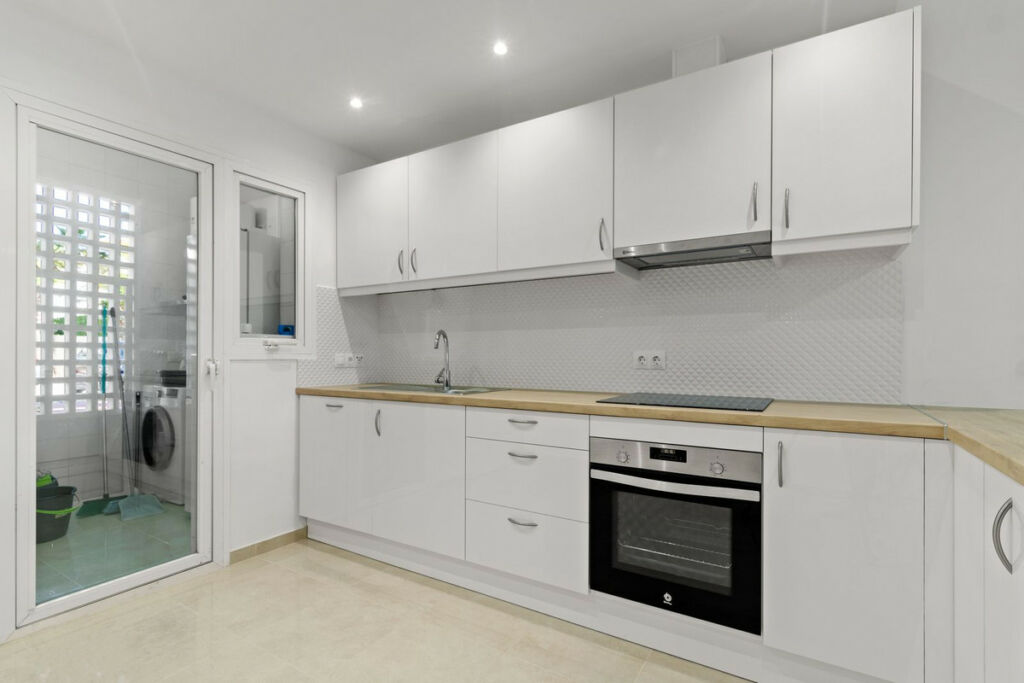 Ground Floor Apartment Costalita Málaga - image 10