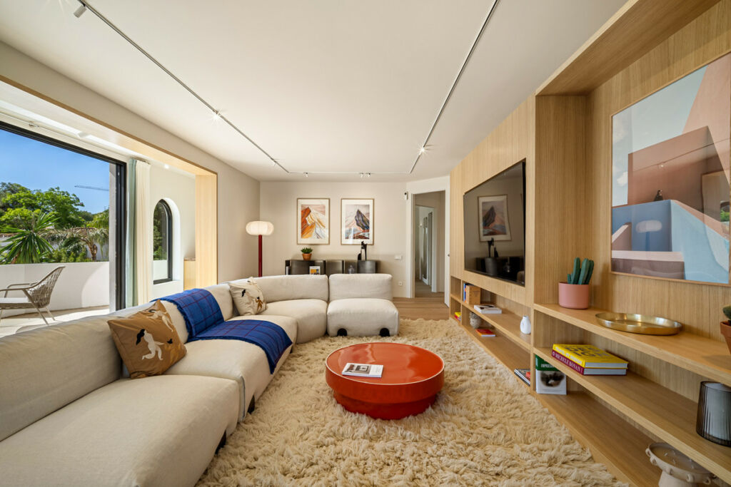 Detached Villa Nueva Andalucía Málaga - image 10