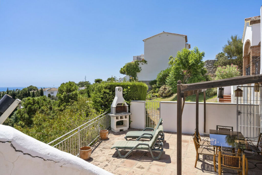 Semi-Detached House Calahonda Málaga - image 10
