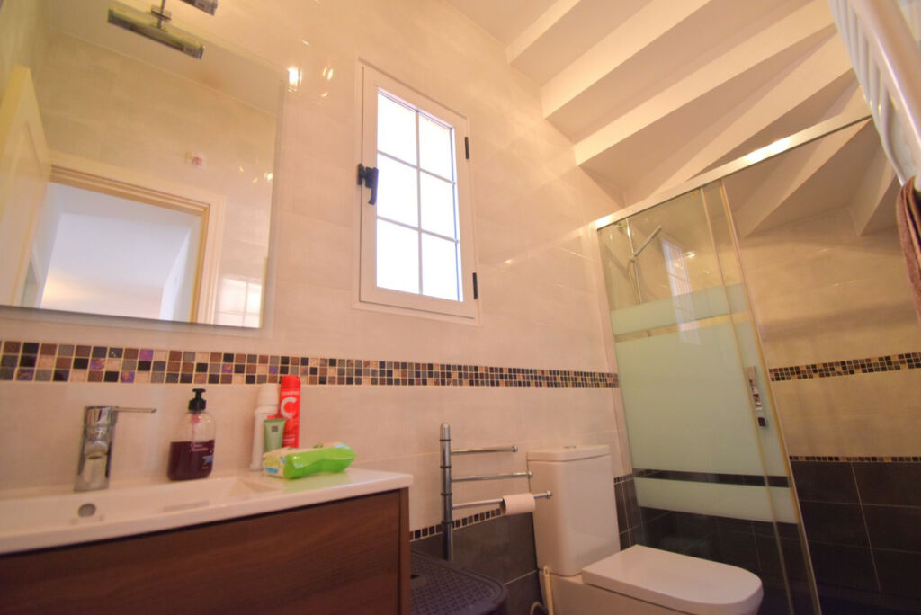 Detached Villa Playa Flamenca Alicante - image 10