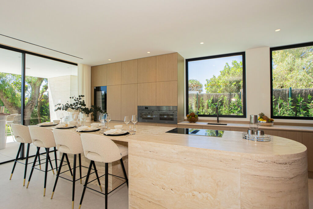 Detached Villa Los Monteros Málaga - image 10