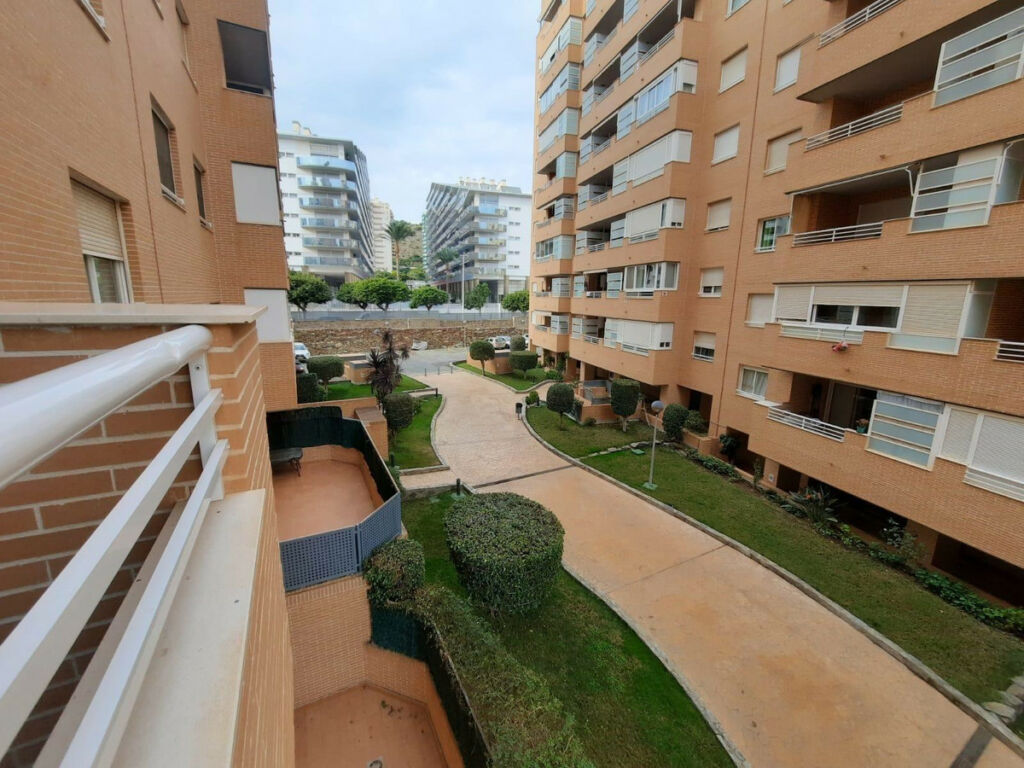 Middle Floor Apartment Villajoyosa Alicante - image 10
