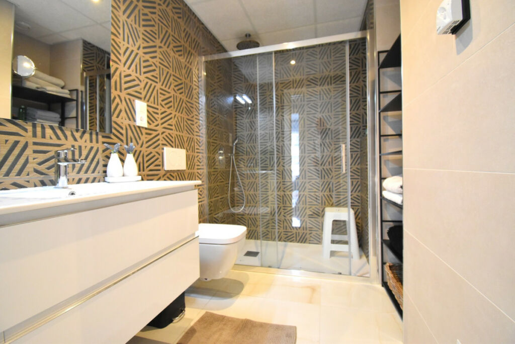 Middle Floor Apartment Playa Flamenca Alicante - image 10