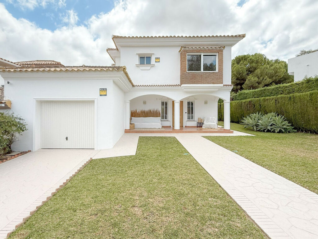 Detached Villa La Cala Golf Málaga - image 10