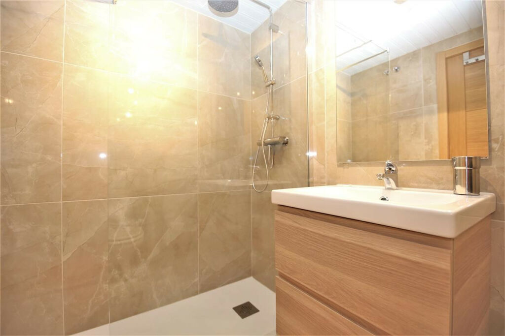 Middle Floor Apartment Estepona Málaga - image 10