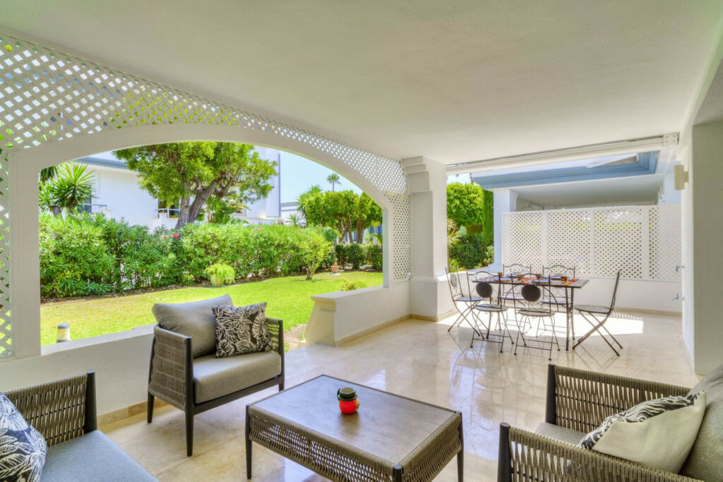 Ground Floor Apartment Estepona Málaga - image 10