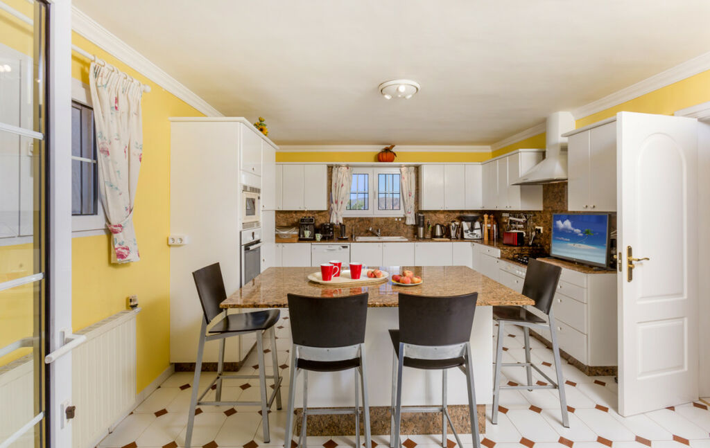 Detached Villa Moraira Alicante - image 10