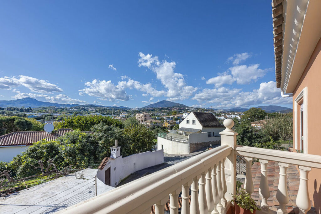 Detached Villa San Pedro de Alcántara Málaga - image 10