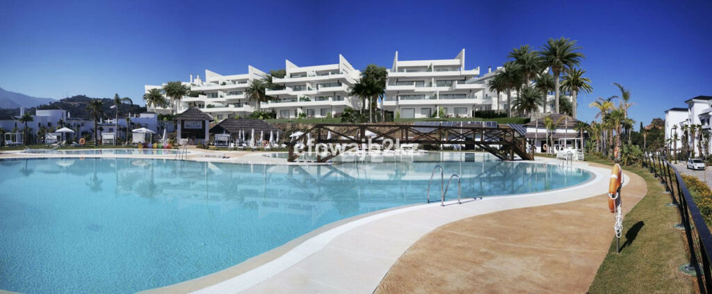 Top Floor Apartment Estepona Málaga - image 10