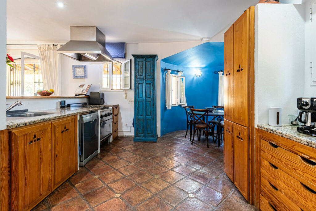 Detached Villa Alhaurín de la Torre Málaga - image 10