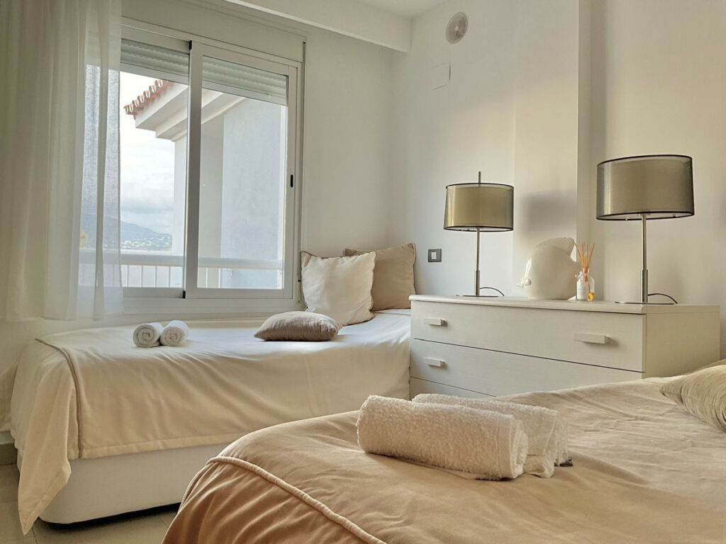 Penthouse Estepona Málaga - image 10