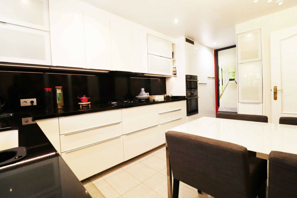 Townhouse Estepona Málaga - image 10
