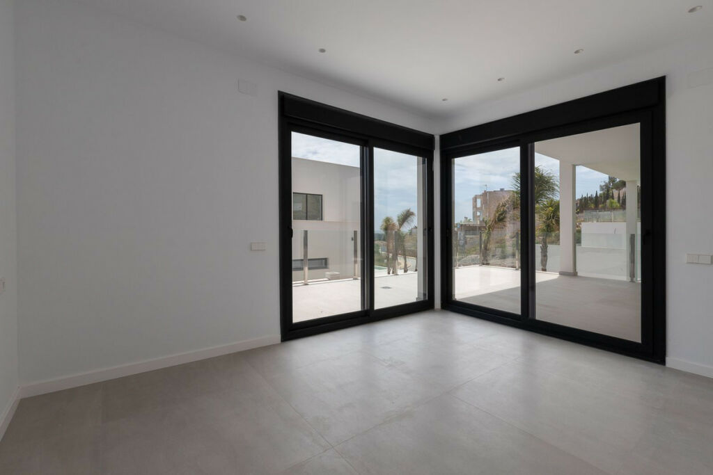 Detached Villa Elviria Málaga - image 10