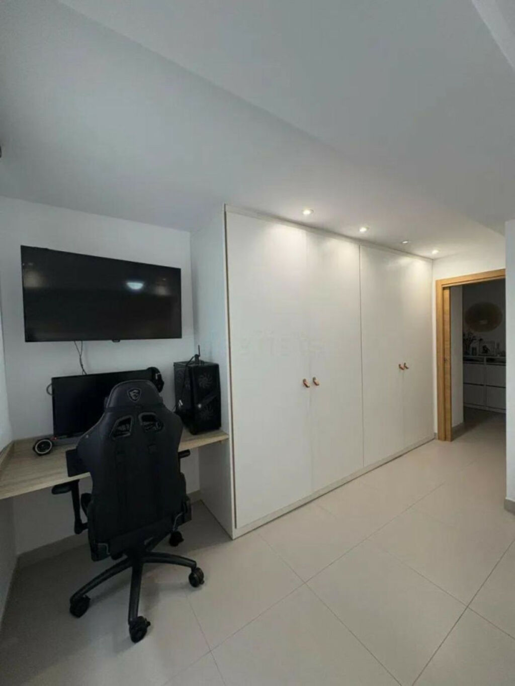 Middle Floor Apartment Marbella Málaga - image 10